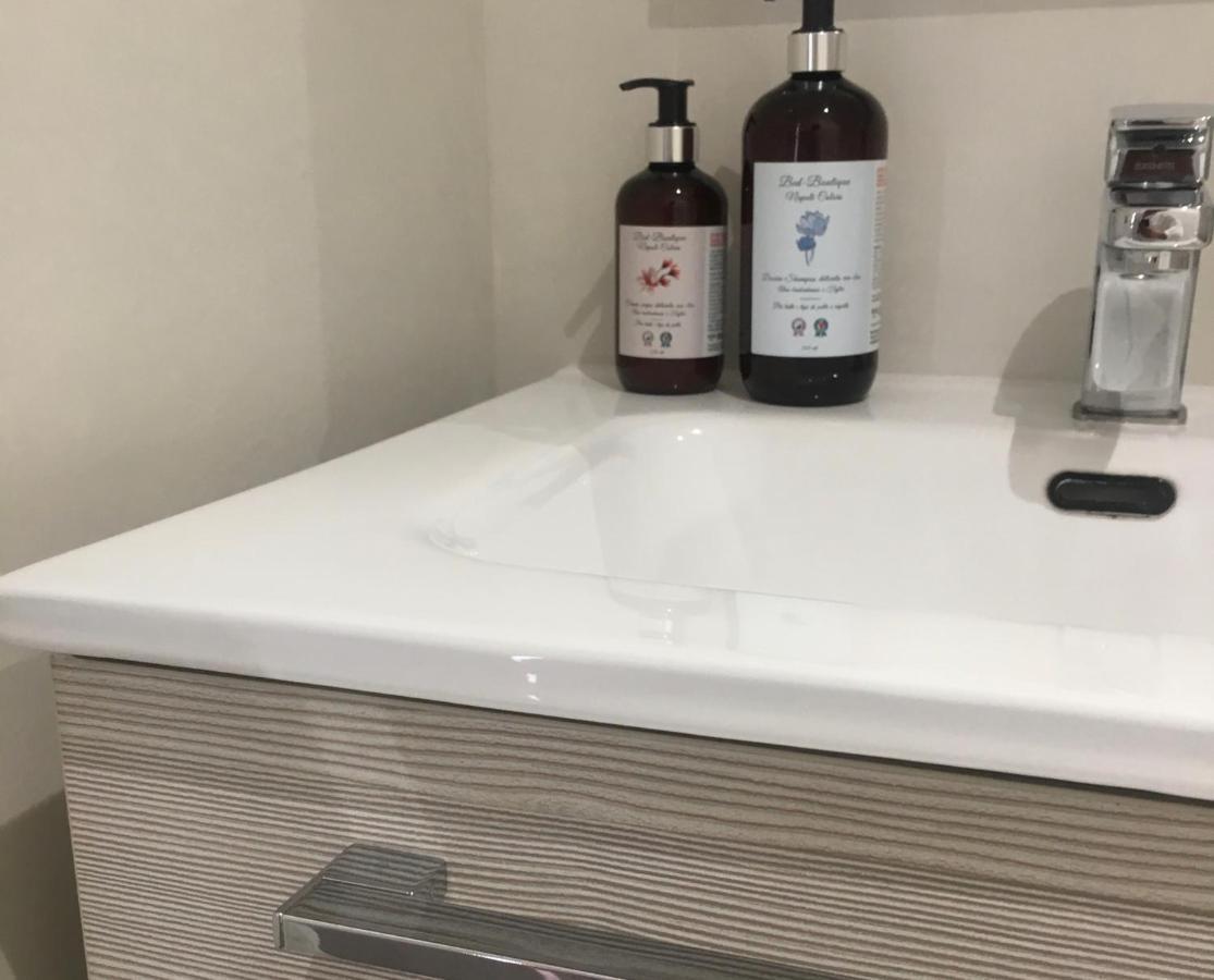 فندق Bed Boutique Napoli Colors المظهر الخارجي الصورة