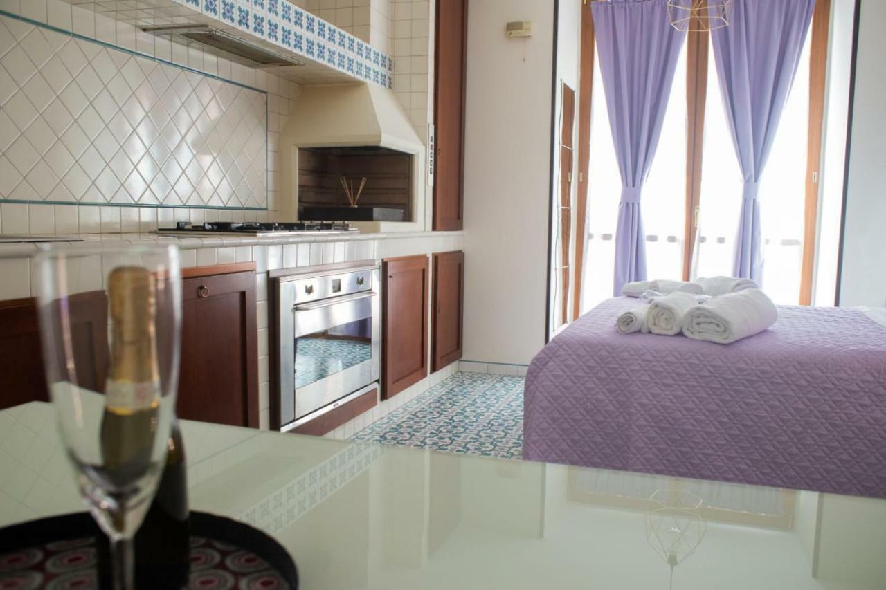 فندق Bed Boutique Napoli Colors الغرفة الصورة