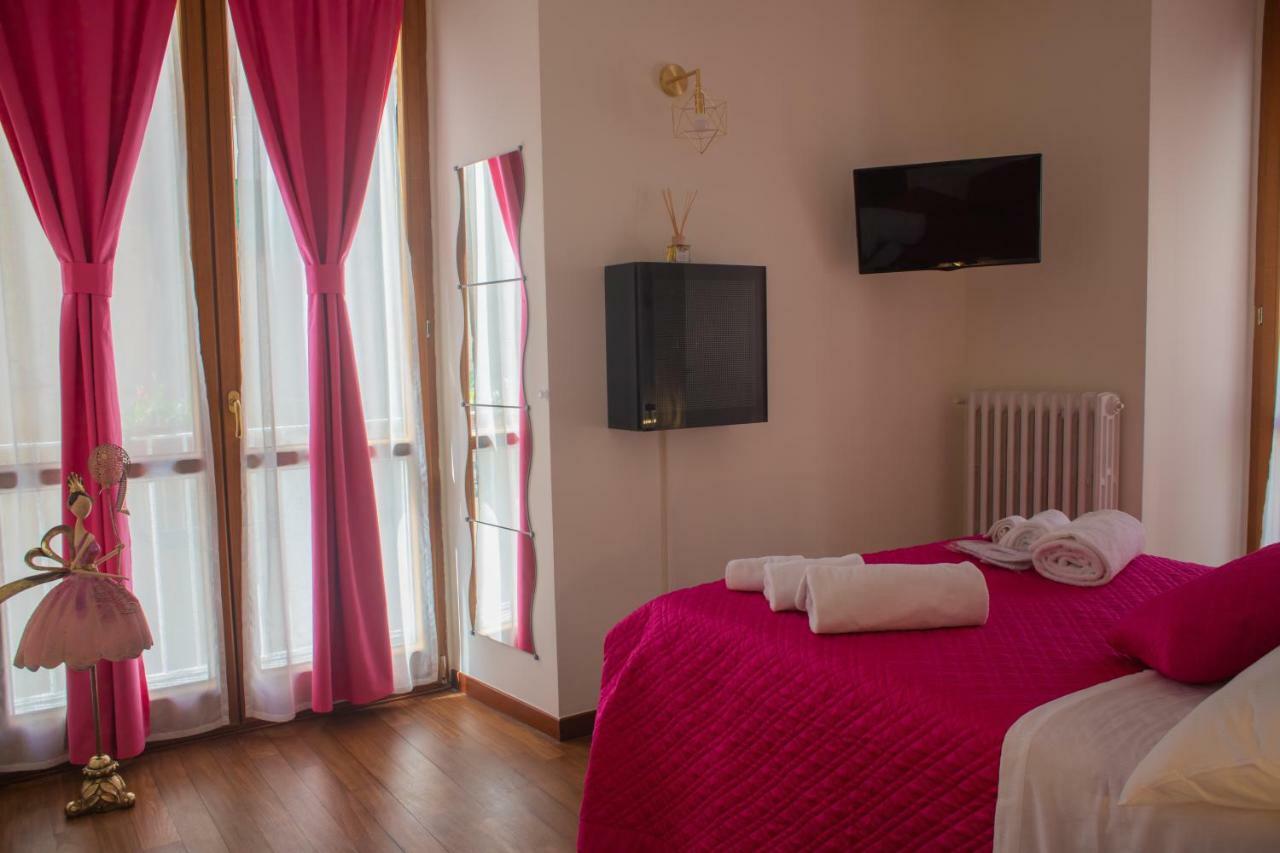 فندق Bed Boutique Napoli Colors المظهر الخارجي الصورة